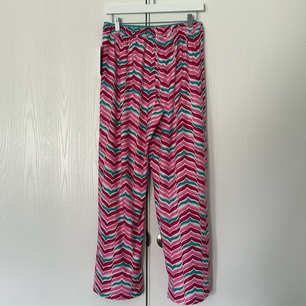 Chevron Patterned Pajama Pants - Picture 2 of 4